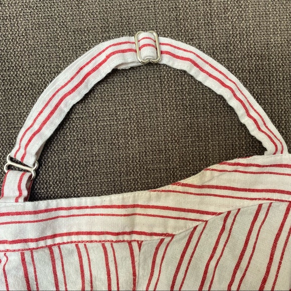 Brandy Melville Astrid Cropped Tank Button Down Red and White Stripes - Picture 6 of 7